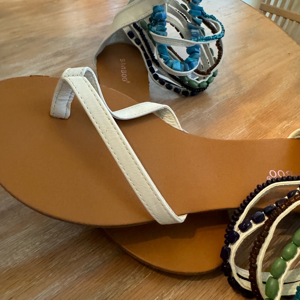 New sandal w beads strappy 8.5 - Picture 2 of 5